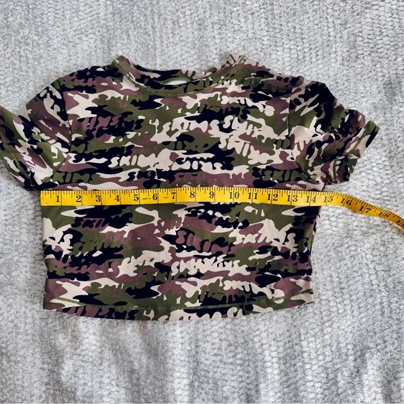 Skims Camouflage swim Crop Top - Green and Brown - Picture 3 of 6